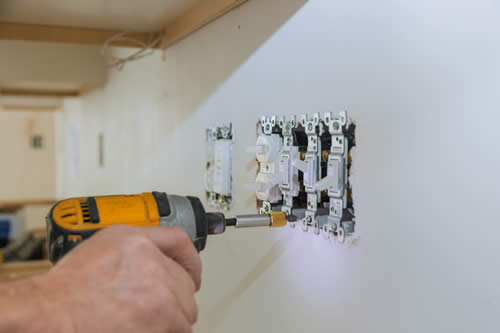 Electrical outlet installation service